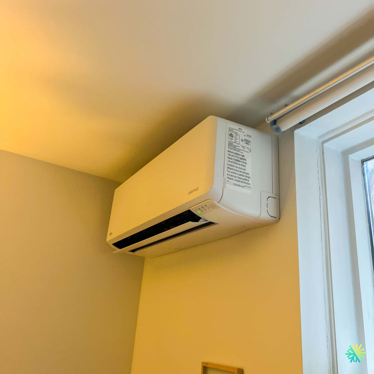 Installation d’une thermopompe double zone Fujitsu AIRSTAGE Aquila XLTH à Villeray–Saint-Michel–Parc-Extension, Montréal