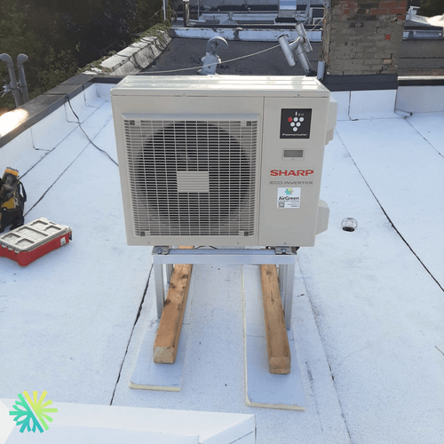 Installation SHARP ZU 24,000 BTU Mini Split Heat Pump in Montréal-Nord ...