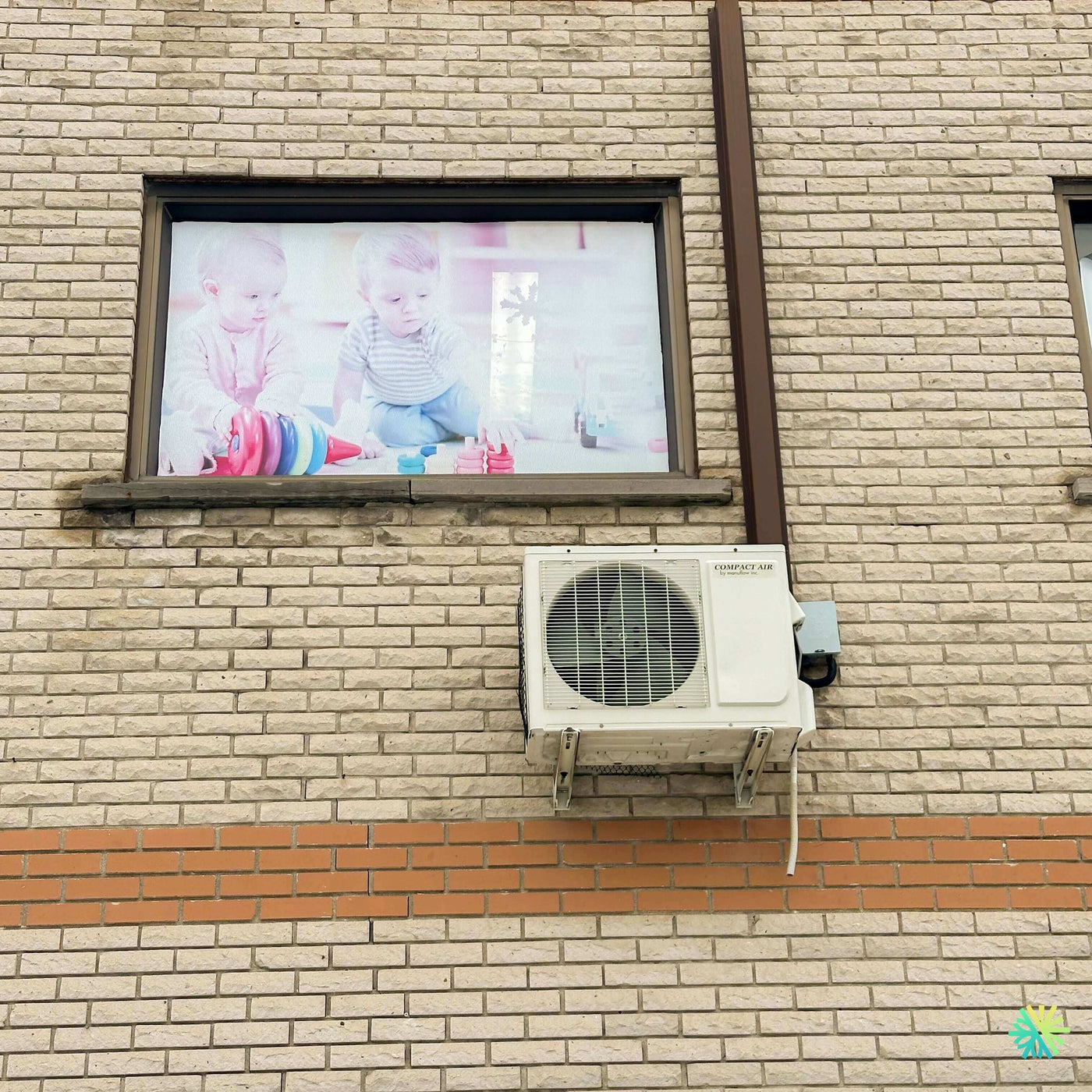 Réparation d’une thermopompe murale Compact Air à Varennes