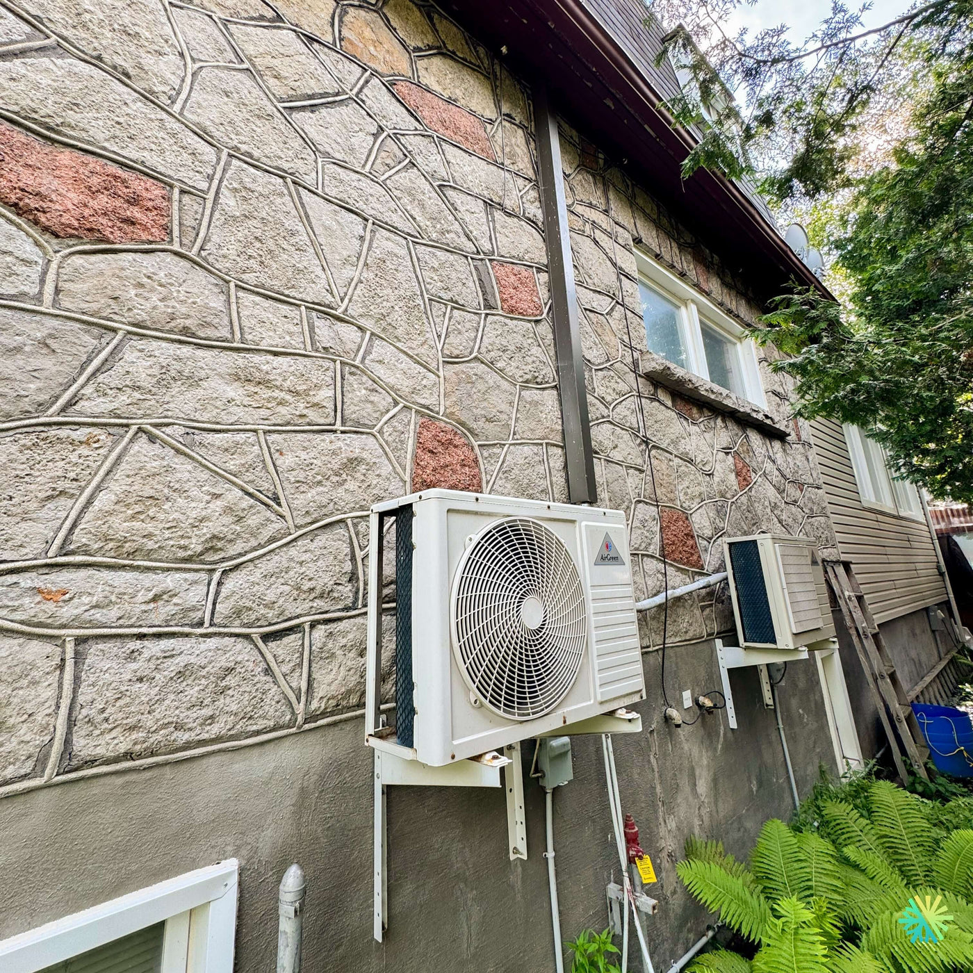Réparation d’une thermopompe murale AirGreen à LaSalle