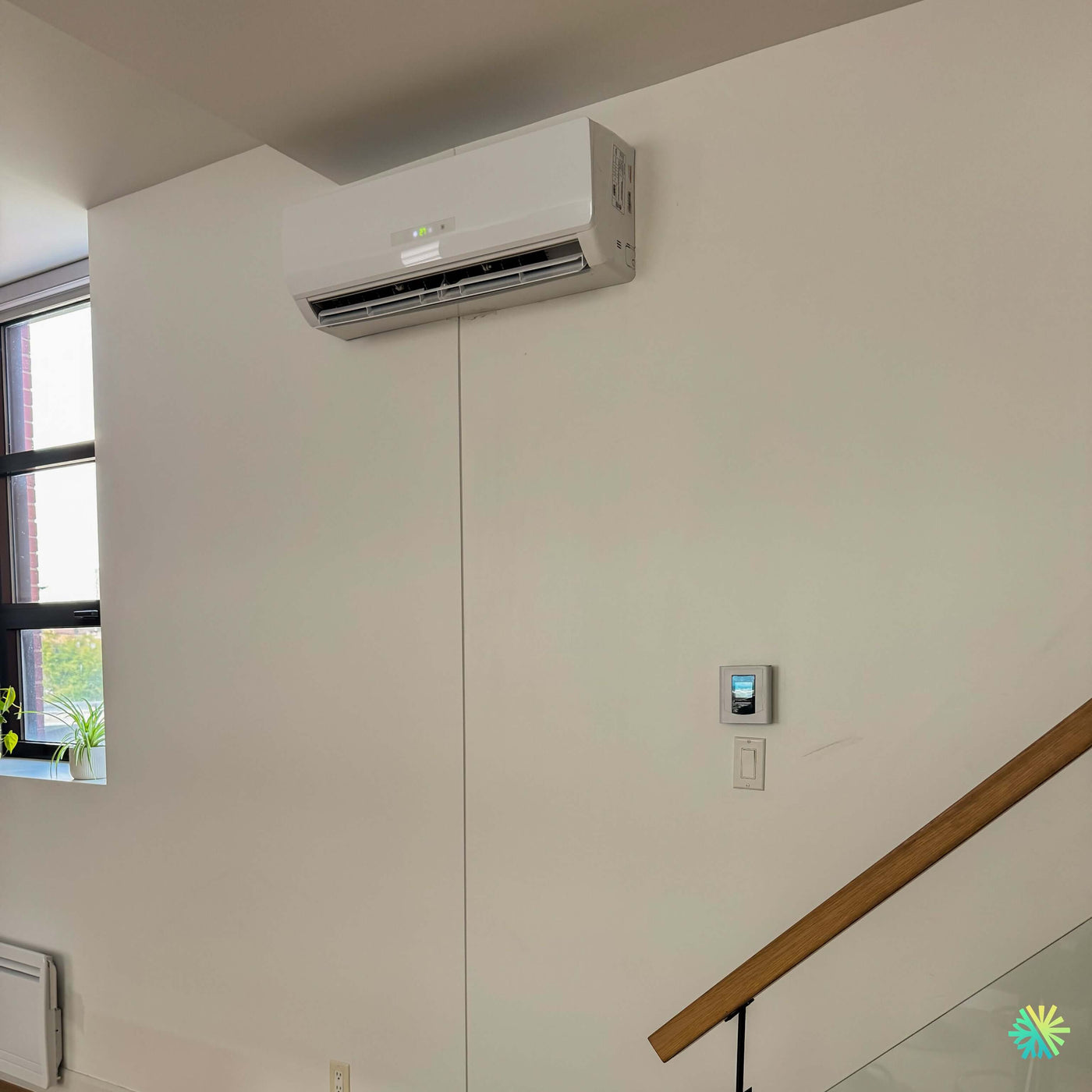 Installation d’une thermopompe GREE FREE MATCH R32 5 zones avec 5 têtes murales à Rosemère