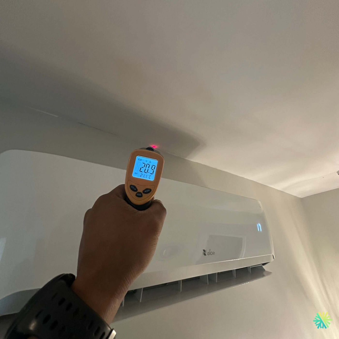 Réparation d’un climatiseur mural Ecolo à Côte-des-Neiges–Notre-Dame-de-Grâce