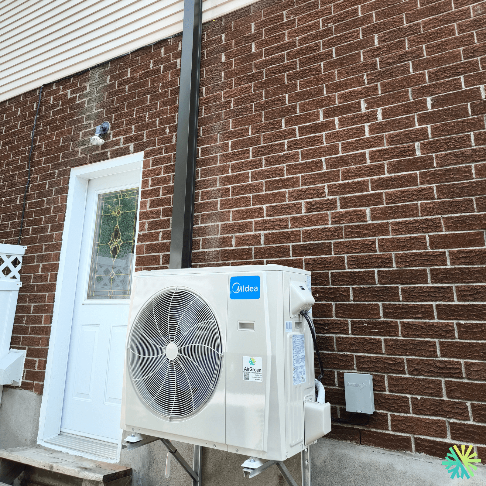 Installation d’une thermopompe murale Midea à Rosemont–La Petite-Patrie (Montréal)
