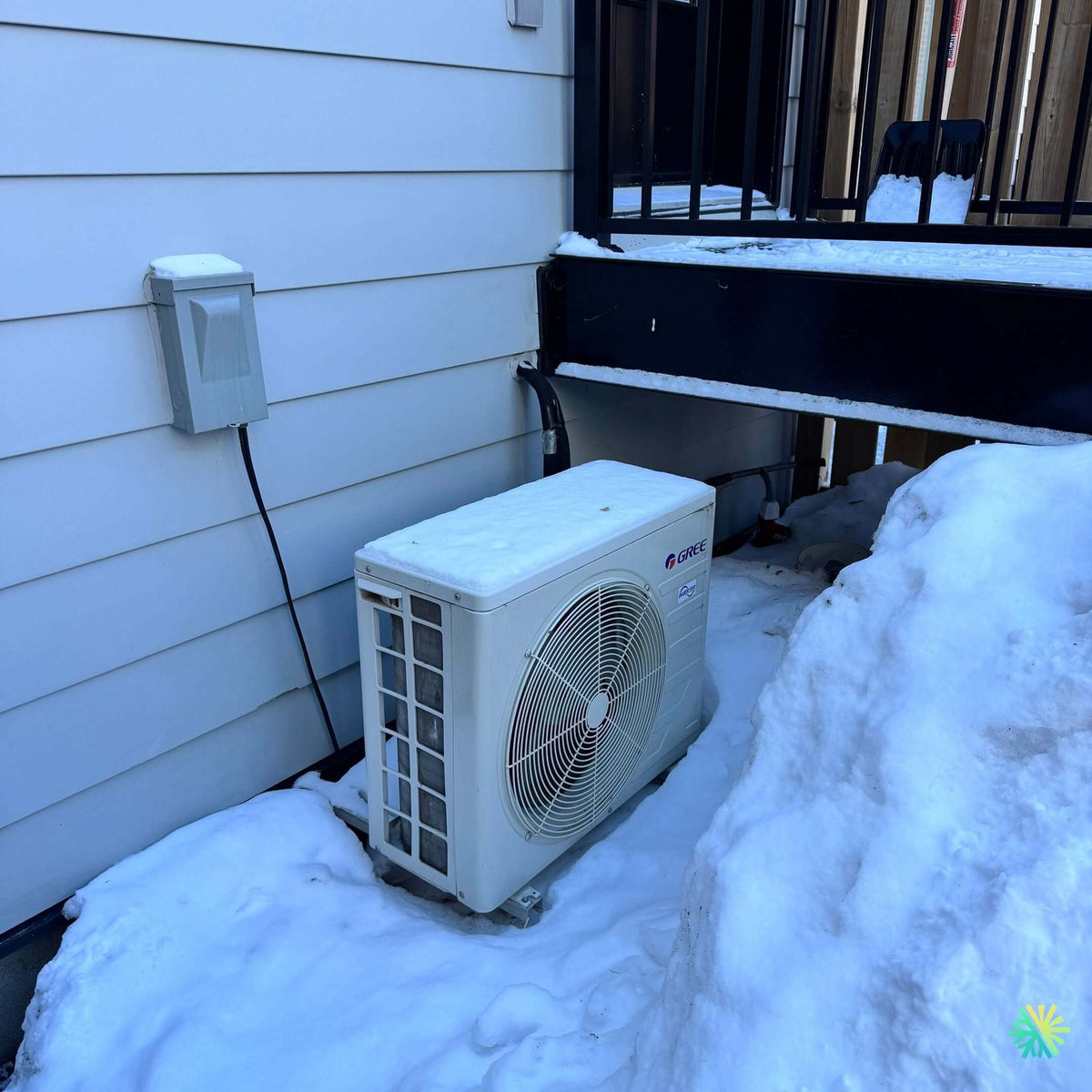 Réparation d’une thermopompe murale Gree à Boucherville