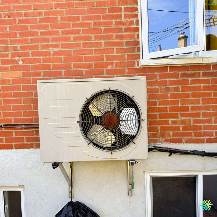 Réparation d’une thermopompe murale à Laval-Ouest