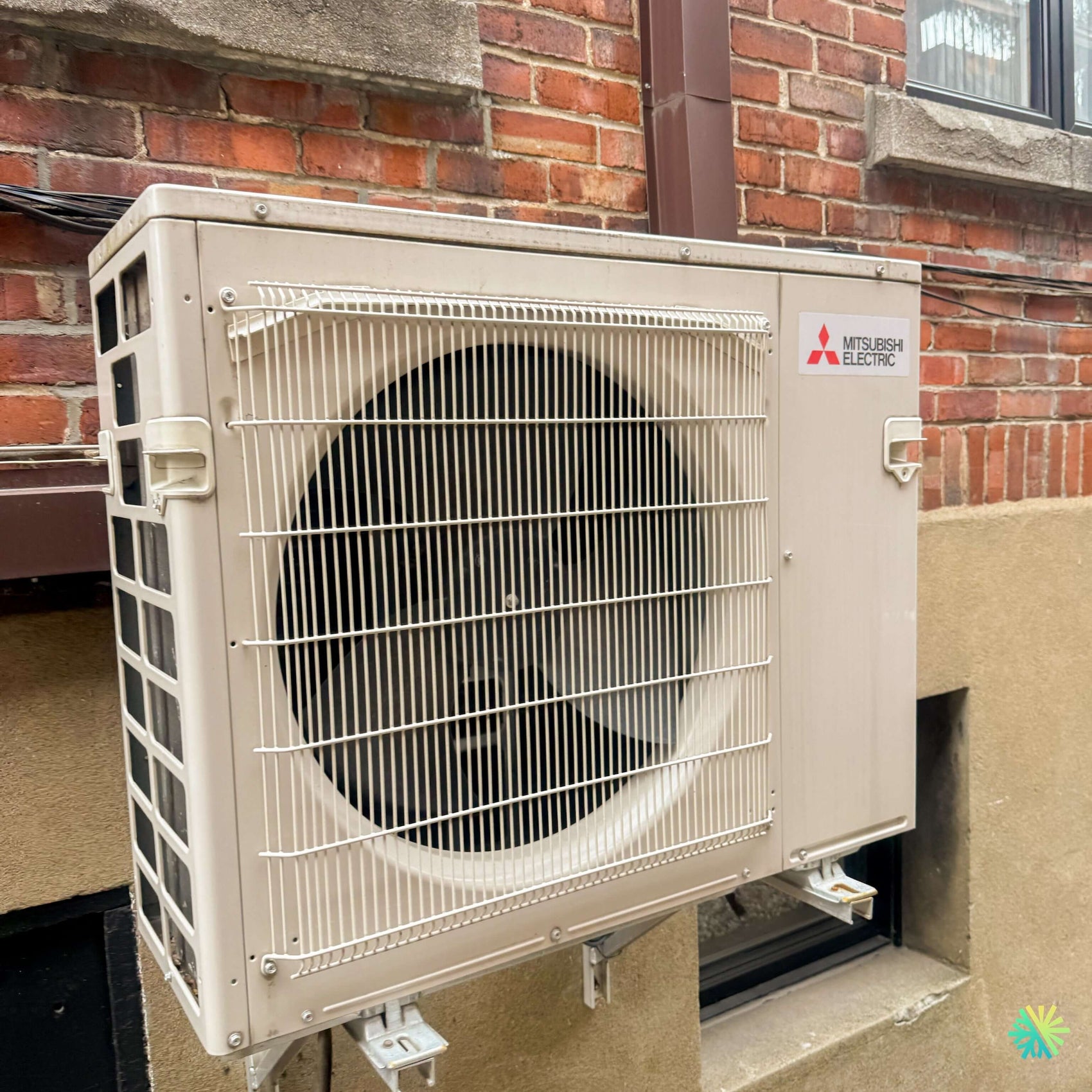 Réparation d’une thermopompe murale Mitsubishi à Beaconsfield