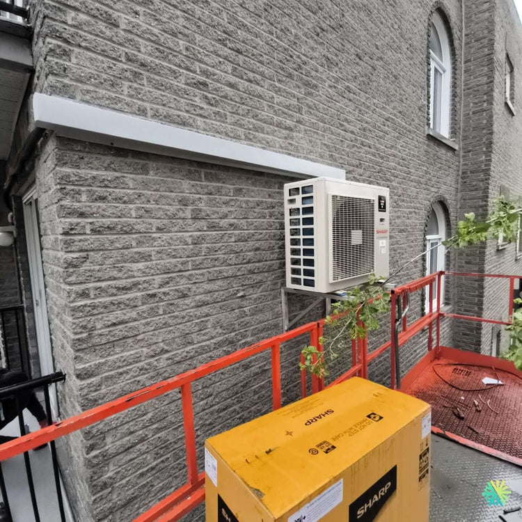 Installation d’une Sharp ZU1 thermopompe murale à Villeray–Saint-Michel–Parc-Extension