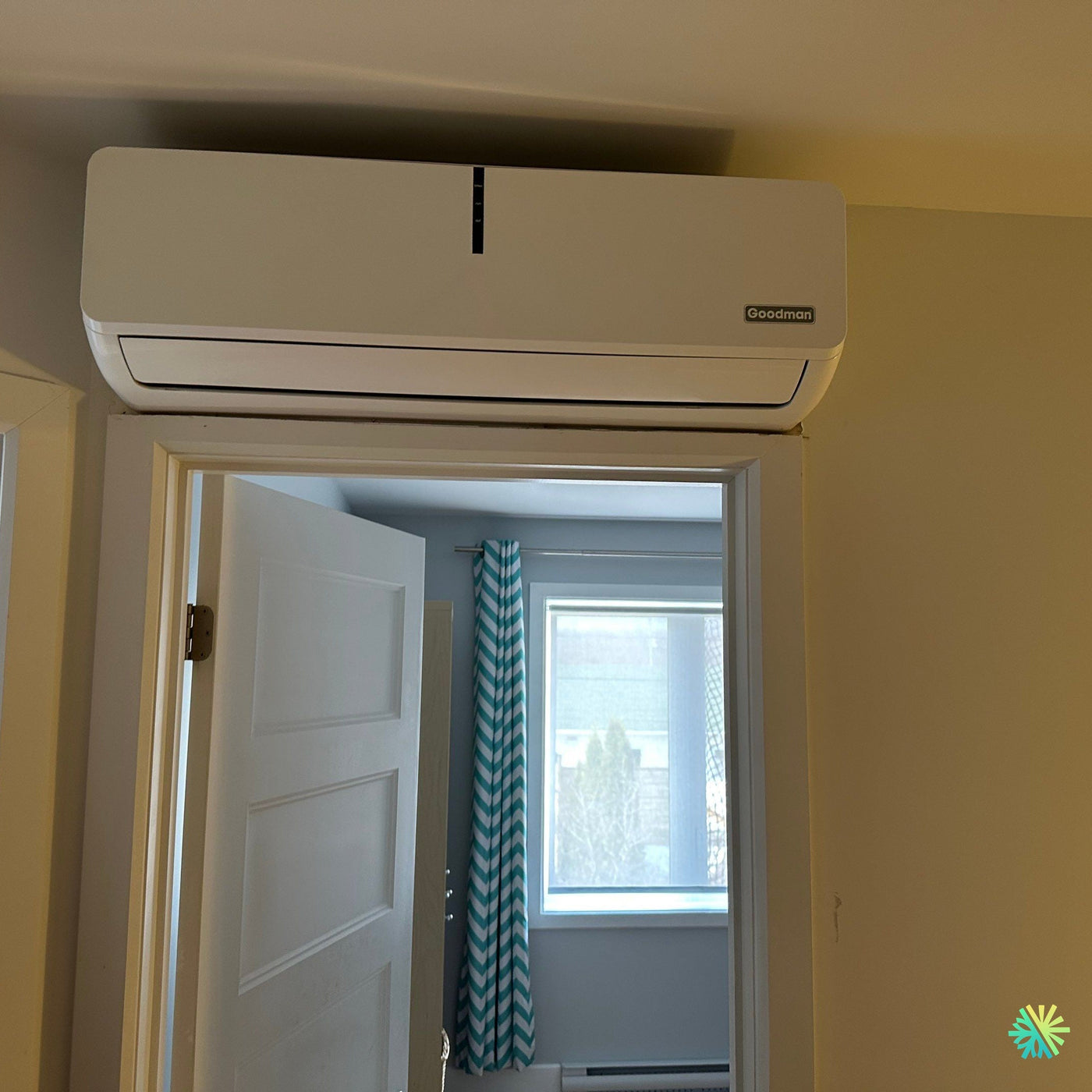 Installation d’une thermopompe murale Goodman à Chomedey