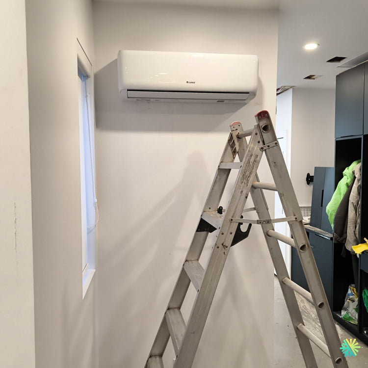 Installation d’une Gree (gamme R32) thermopompe murale à Brossard