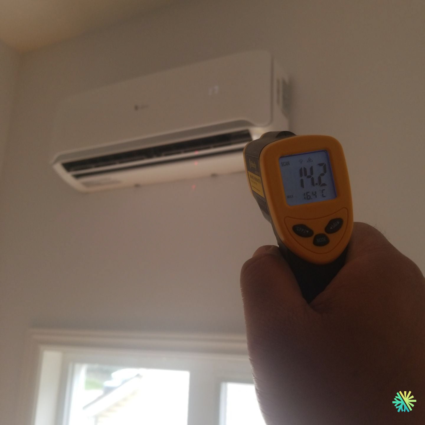 Réparation d’un climatiseur mural LG à Sainte-Julie