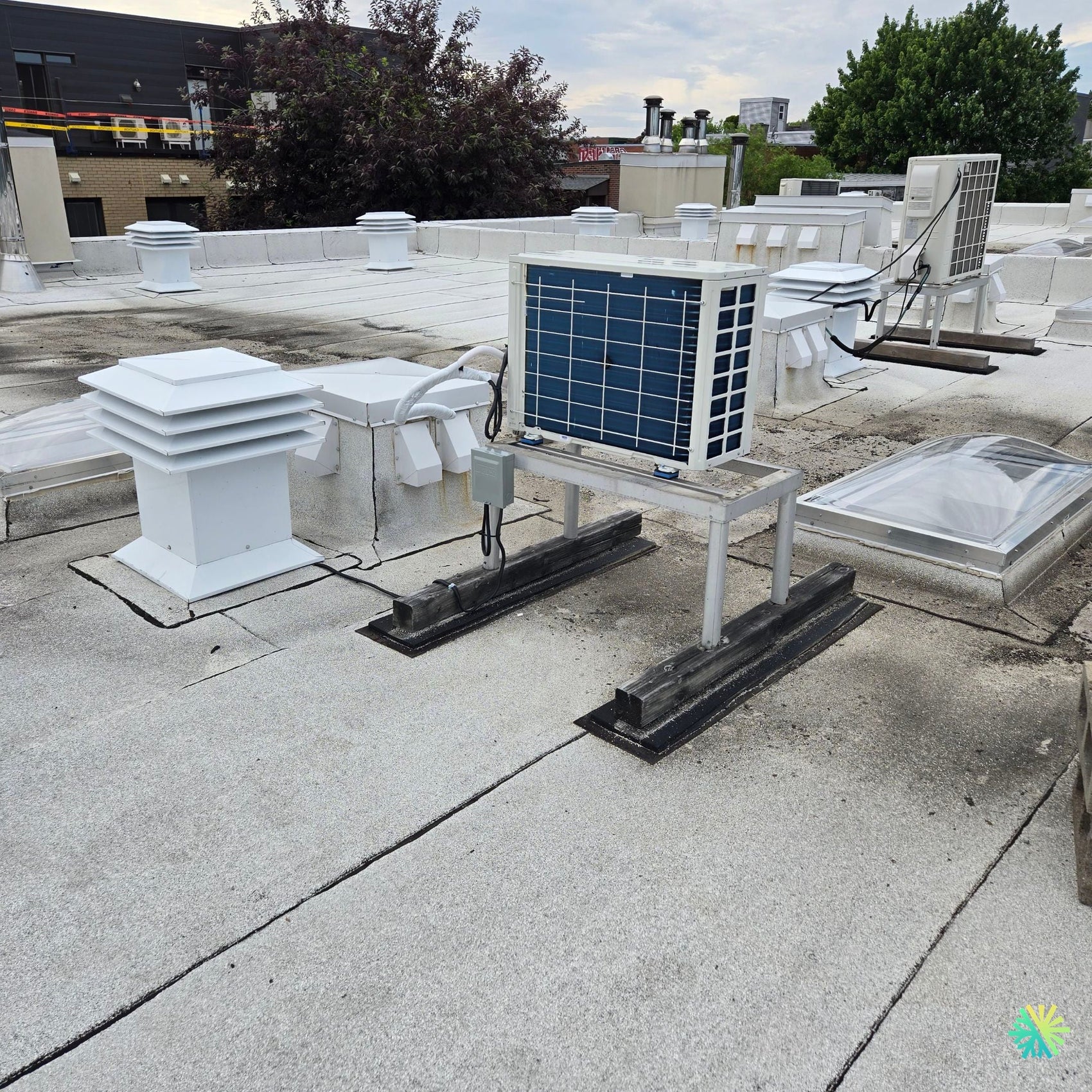 Réparation d’une thermopompe murale Gree à Rosemont–La Petite-Patrie