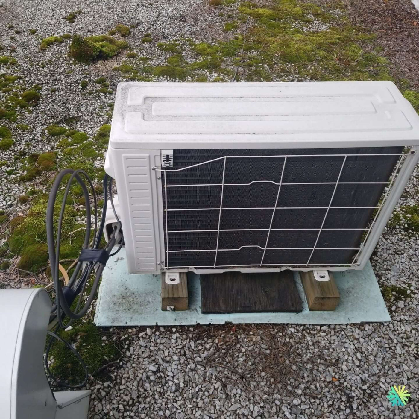 Réparation d’une thermopompe Midea à Sainte-Rose