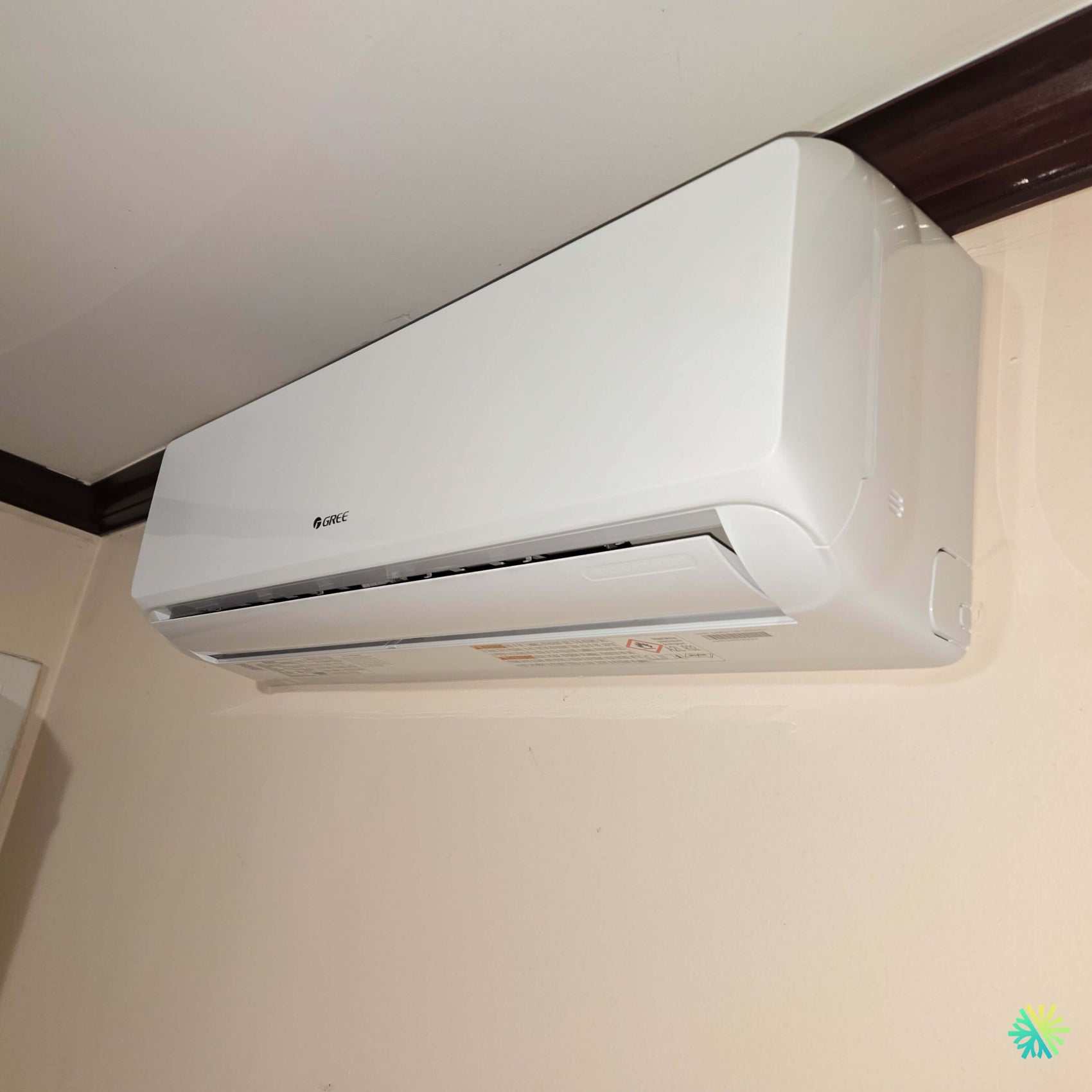 Installation d’une thermopompe Quad-Zone GREE FREE MATCH R32 à Montréal-Est : 4 zones, 4 têtes murales et une intégration soignée dans une résidence existante