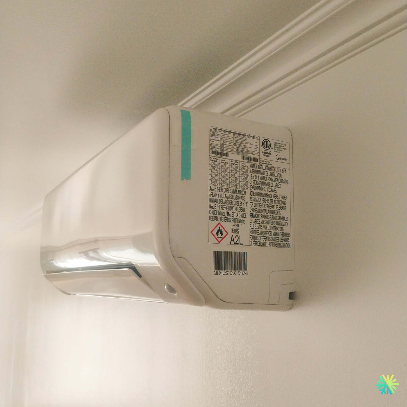 Installation d’une MIDEA35 18 000 BTU Thermopompe Murale – Climatiseur – Mini Split à Repentigny