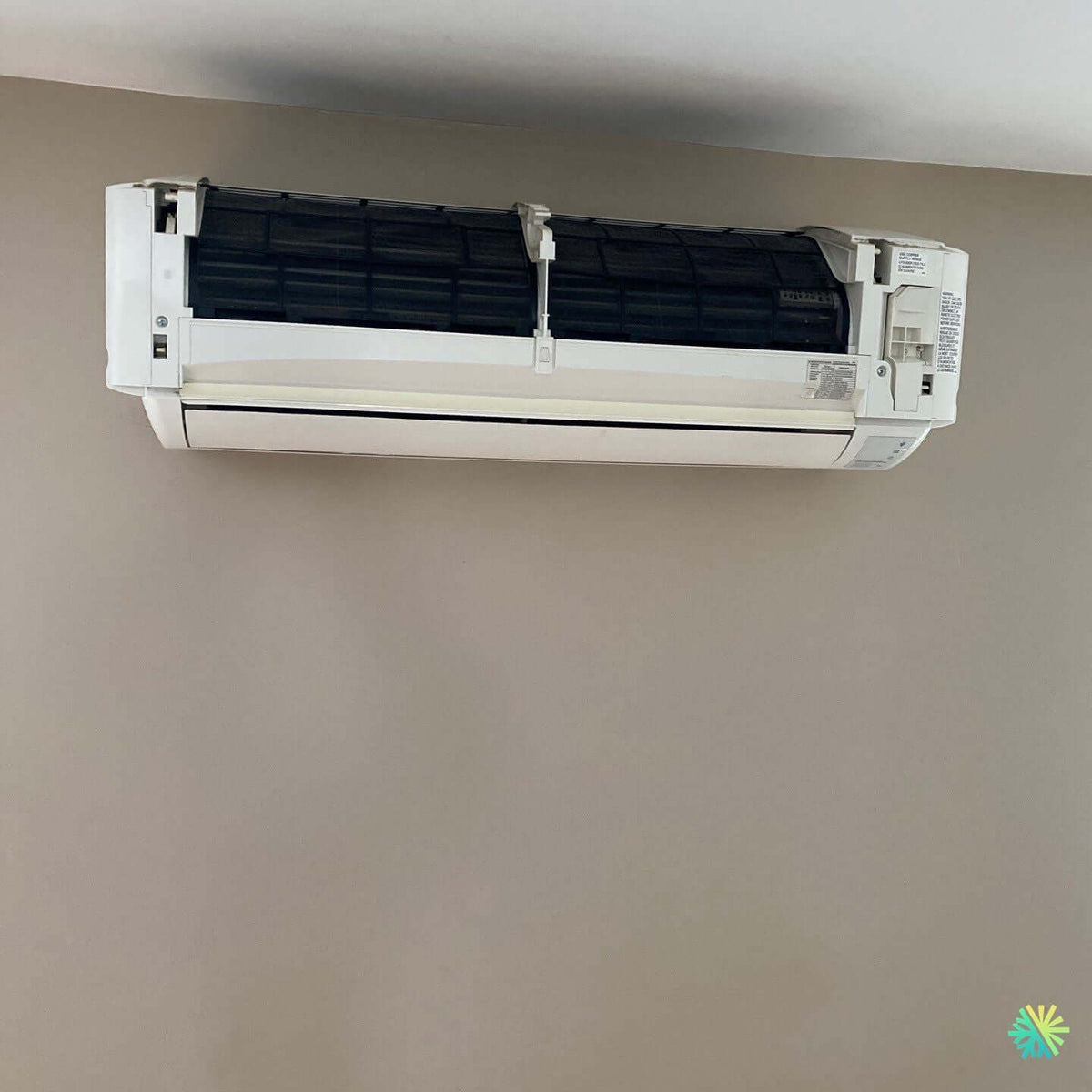 Réparation d’une thermopompe murale Fujitsu à Candiac