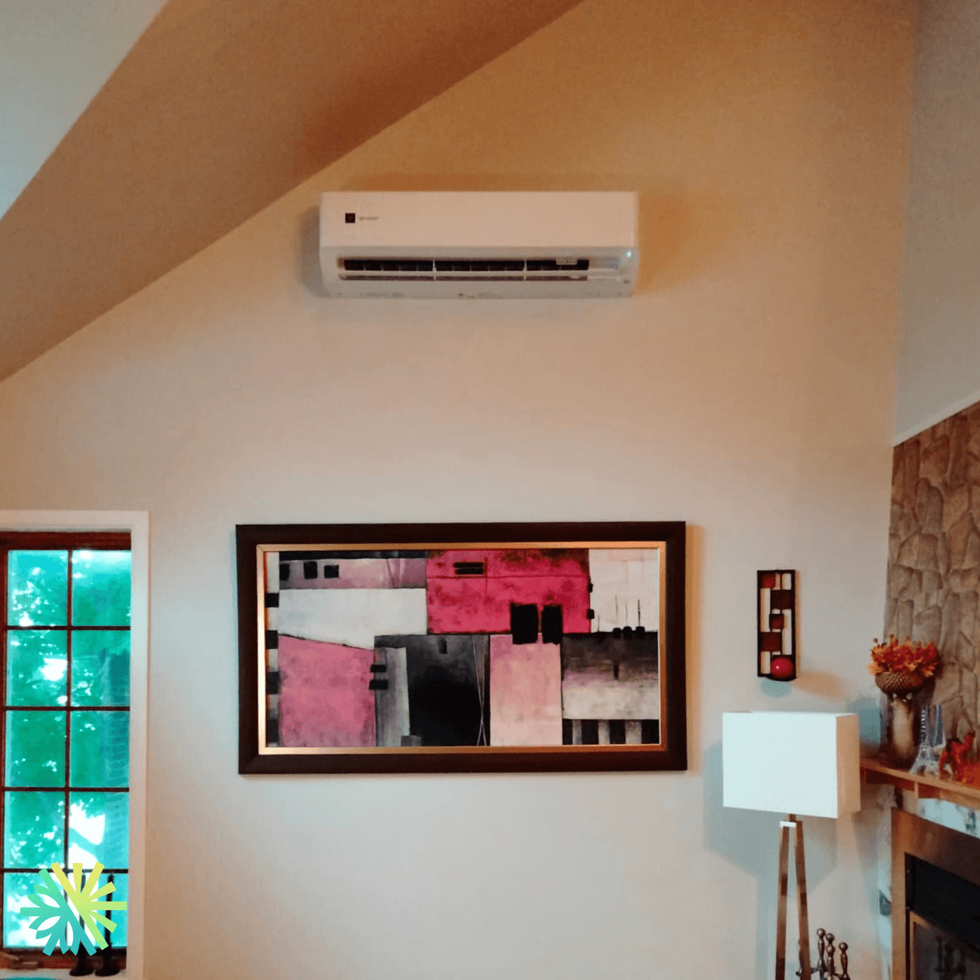 Installation d'une thermopompe murale mini split SHARP ZU1 de 24 000 BTU à Lorraine