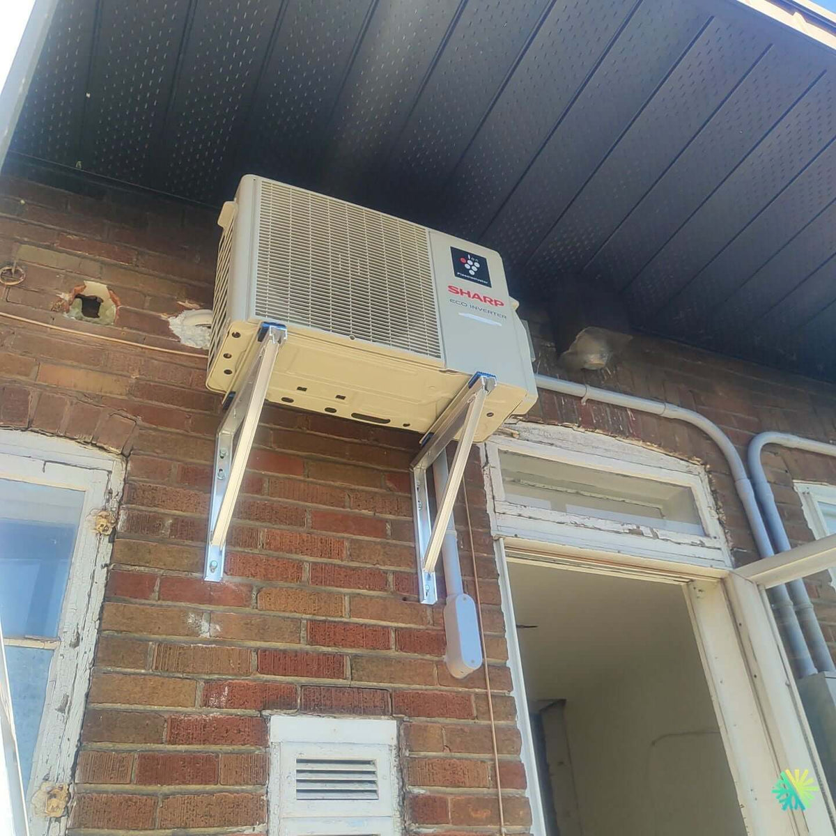 Installation d’une Sharp Inverter R-32 thermopompe murale à Rosemont–La Petite-Patrie