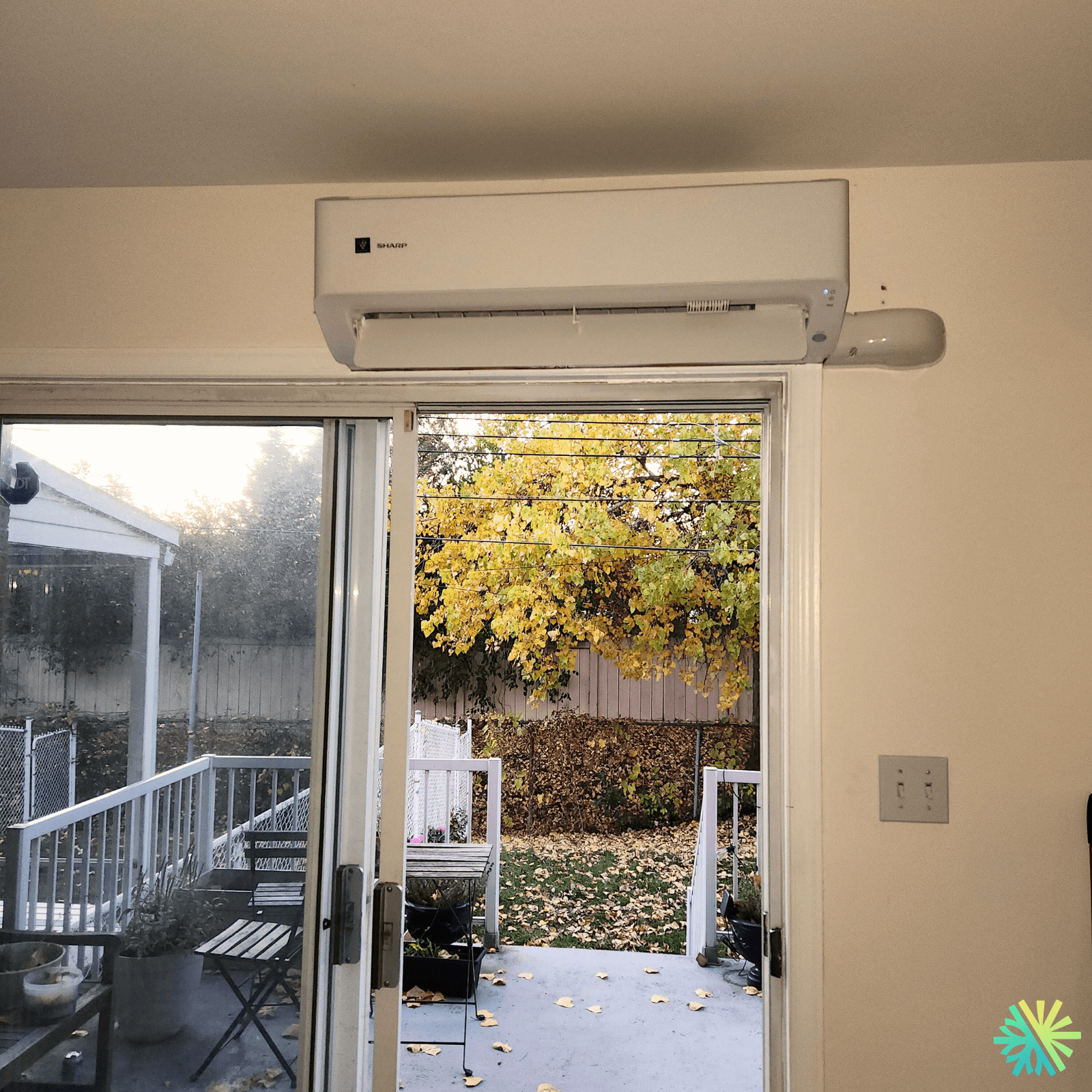 Installation d’une thermopompe murale Sharp à Pierrefonds-Roxboro (Montréal)