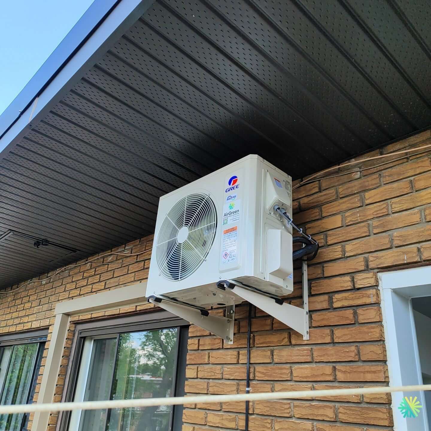 Installation d’une Gree (gamme R-32) thermopompe murale à Saint-Léonard