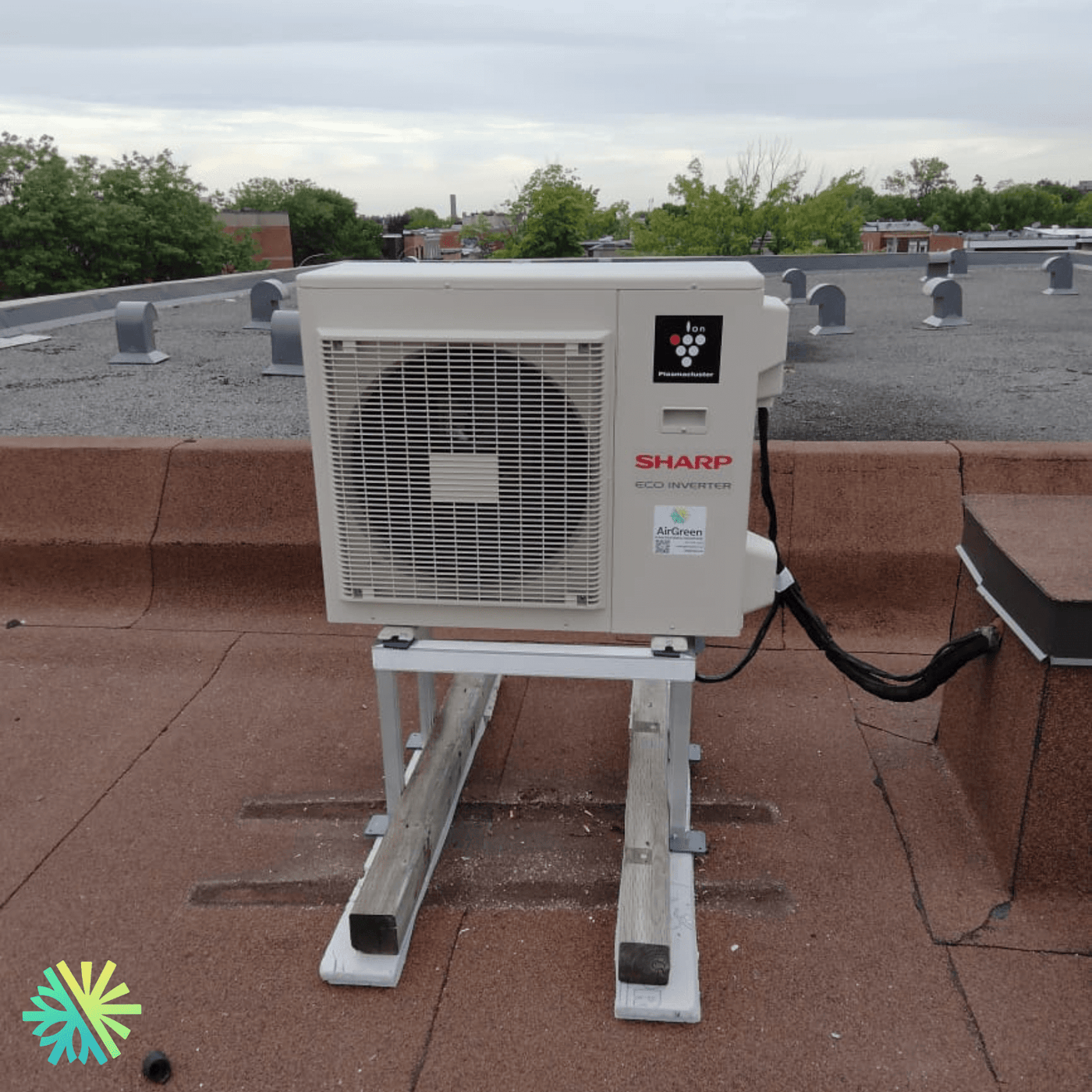 Installation d'une thermopompe murale Sharp ZU1 à Ahuntsic-Cartierville