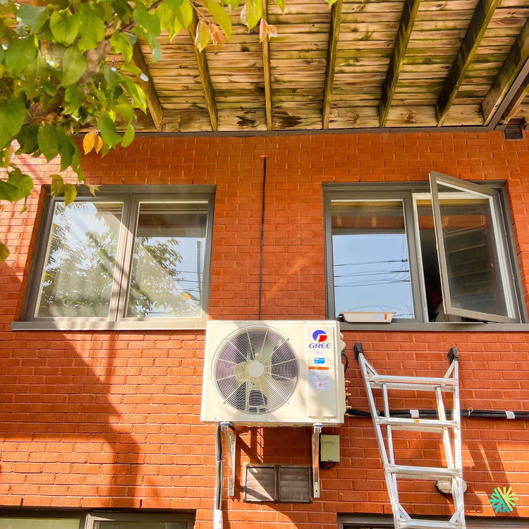 Installation d'une thermopompe 2 têtes GREE FreeMatch R32 à Sainte-Brigide-d'Iberville (MRC du Haut-Richelieu)