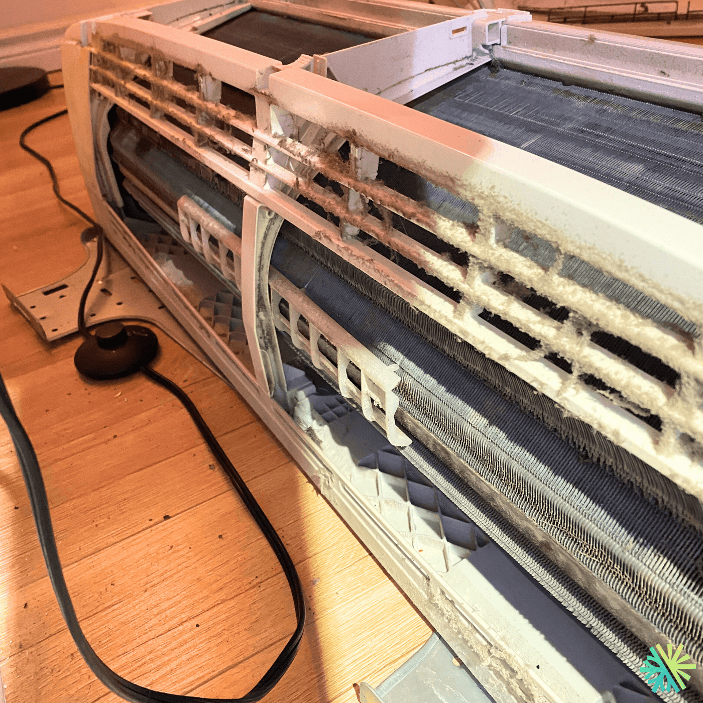 Nettoyage en profondeur d’une thermopompe murale Fujitsu à Rosemont–La Petite-Patrie (Montréal)