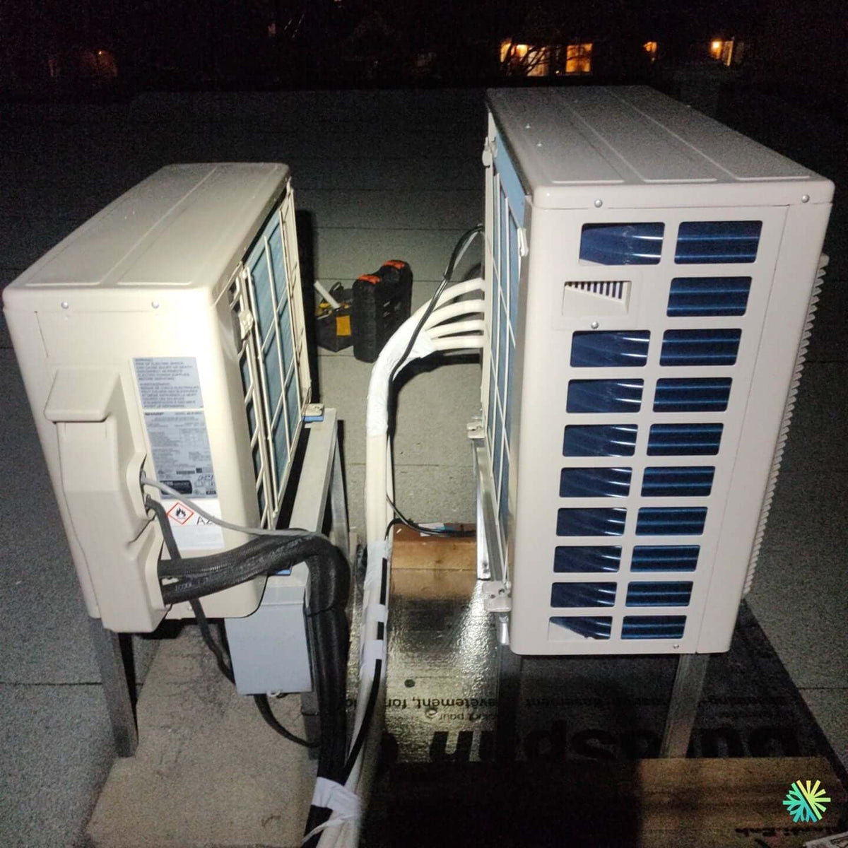Installation d’une Gree FreeMatch R32 thermopompe MultiZone sur toit plat à Rosemont–La Petite-Patrie