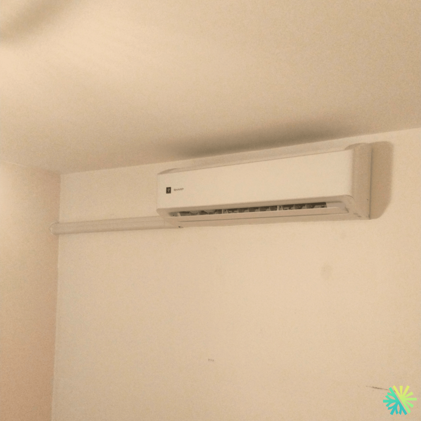 Installation d’une thermopompe murale Sharp à Rosemont–La Petite-Patrie