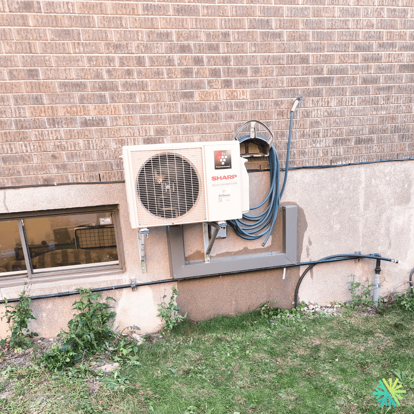 Installation d’une thermopompe murale Sharp ZU1 à Saint-Laurent (Montréal)