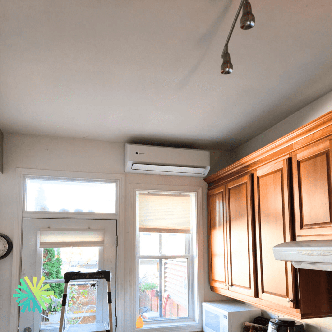 Installation d’une thermopompe murale SHARP ZU1 18 000 BTU à Pointe-Calumet