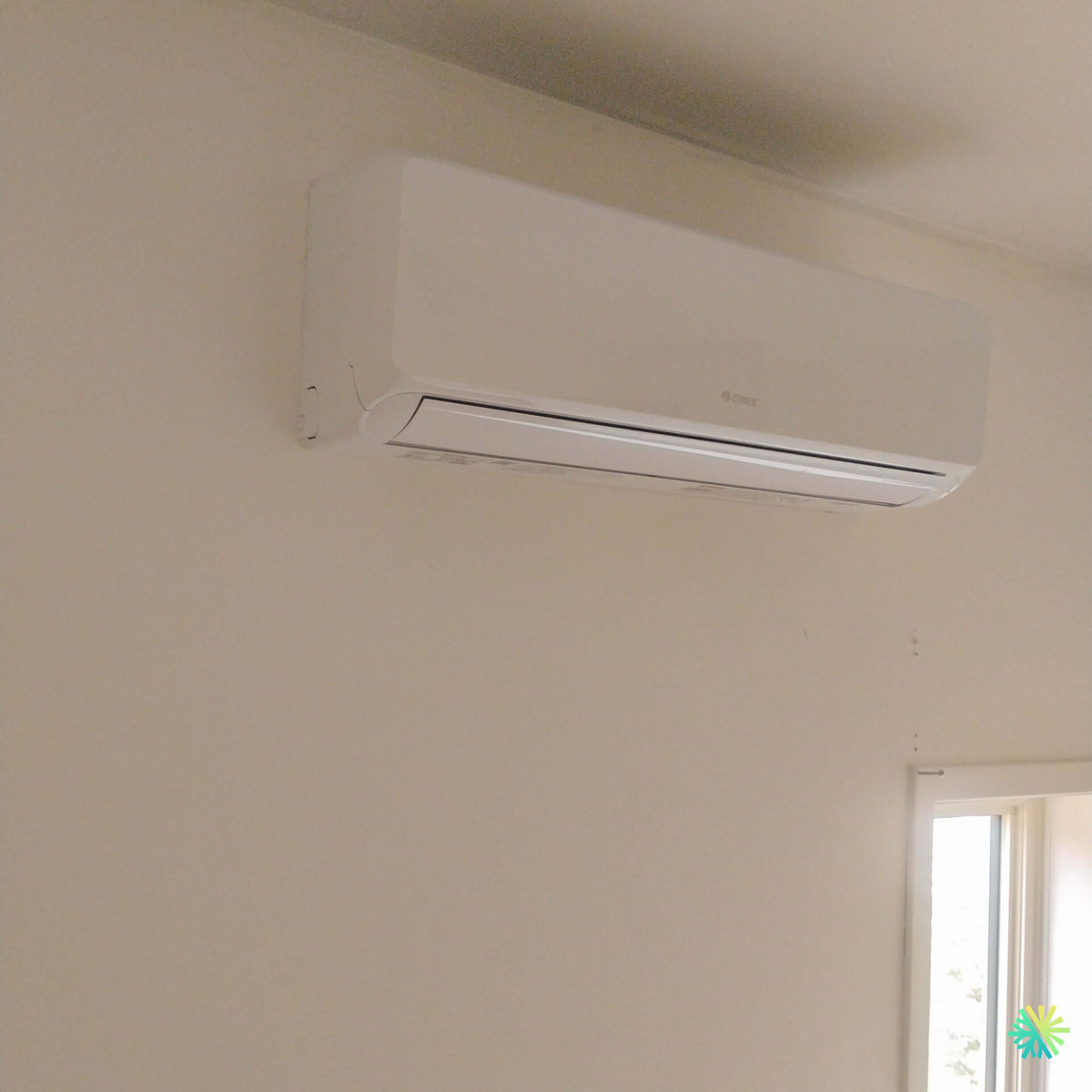 Installation d'une thermopompe 2 têtes GREE FreeMatch R32 à Saint-Charles-sur-Richelieu (MRC de La Vallée-du-Richelieu)