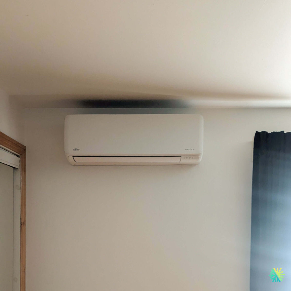 Installation d’une thermopompe triple zone Fujitsu AIRSTAGE AQUILA XLTH à Saint-Dominique