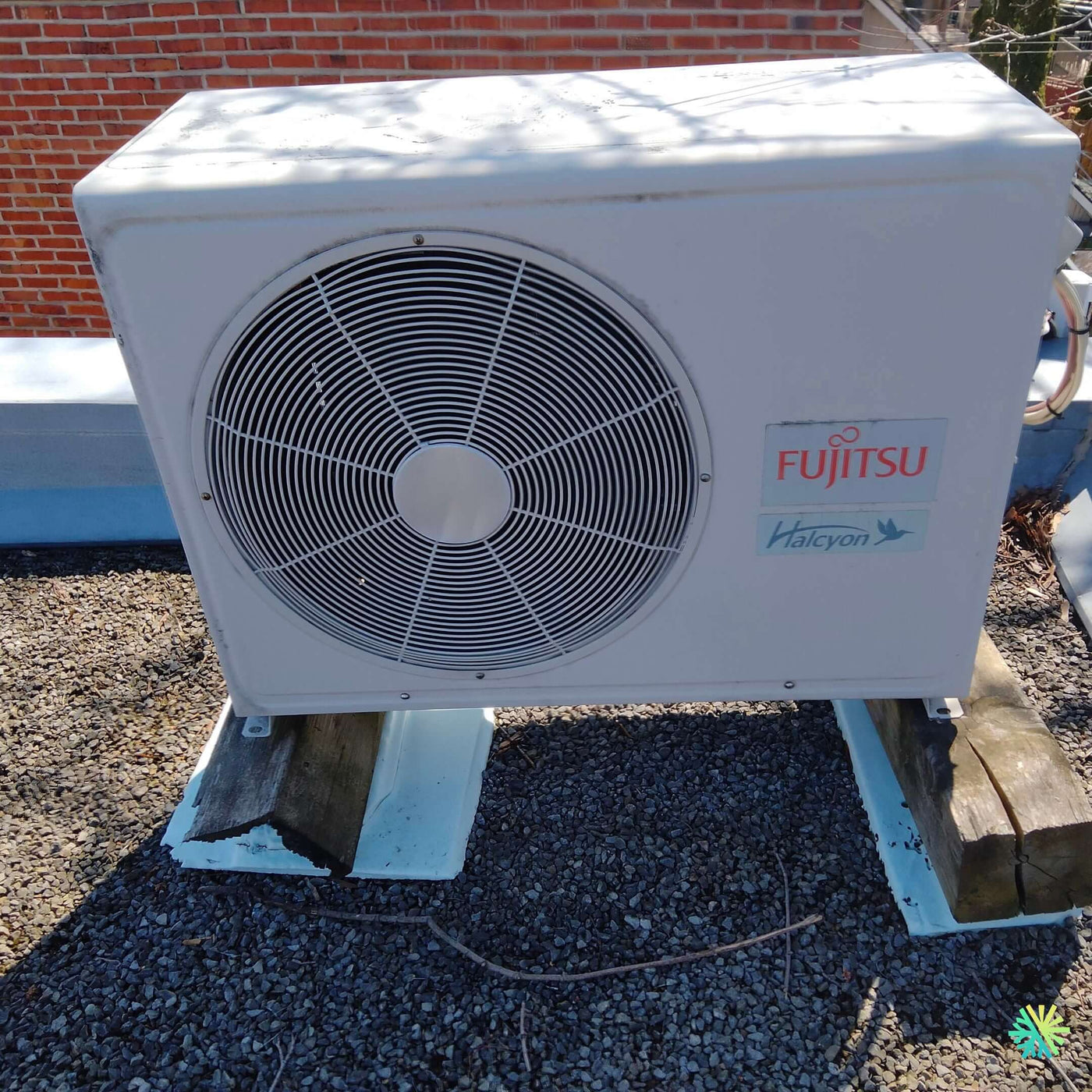 Réparation d’une thermopompe murale Fujitsu à Rosemont–La Petite-Patrie