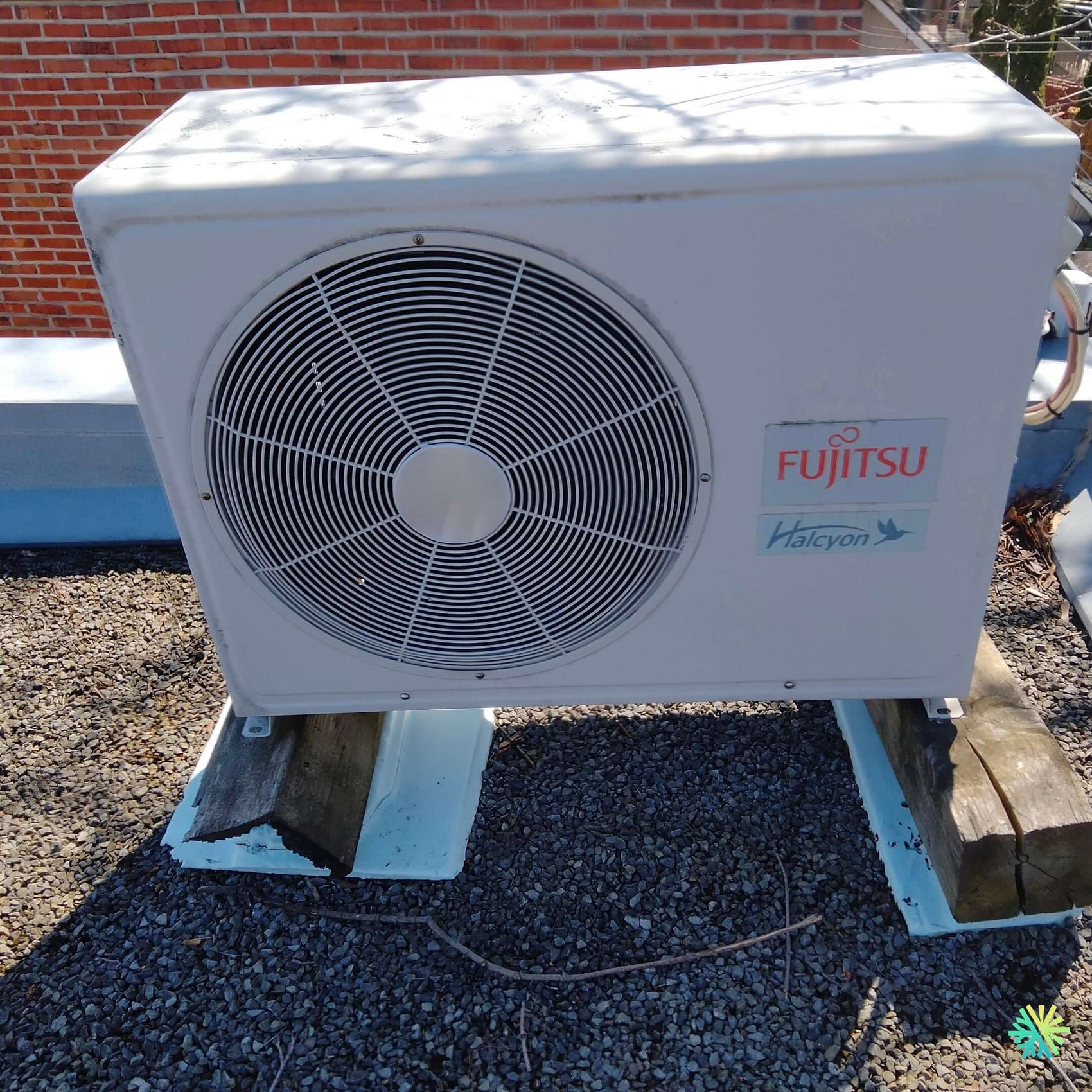 Réparation d’une thermopompe murale Fujitsu à Rosemont–La Petite-Patrie