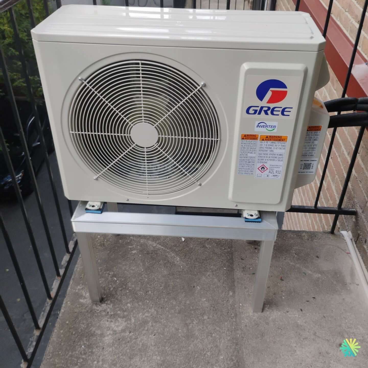 Installation d’une Gree (gamme R-32) thermopompe murale à Rosemont–La Petite-Patrie