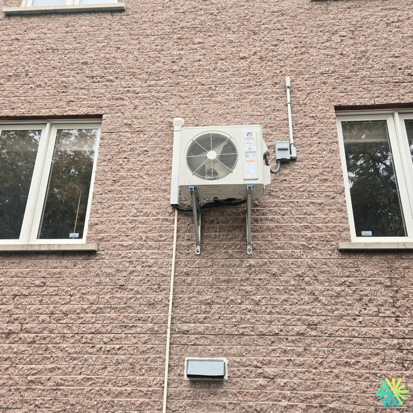 Installation d’une thermopompe murale Gree Charmo à Rosemont–La Petite-Patrie