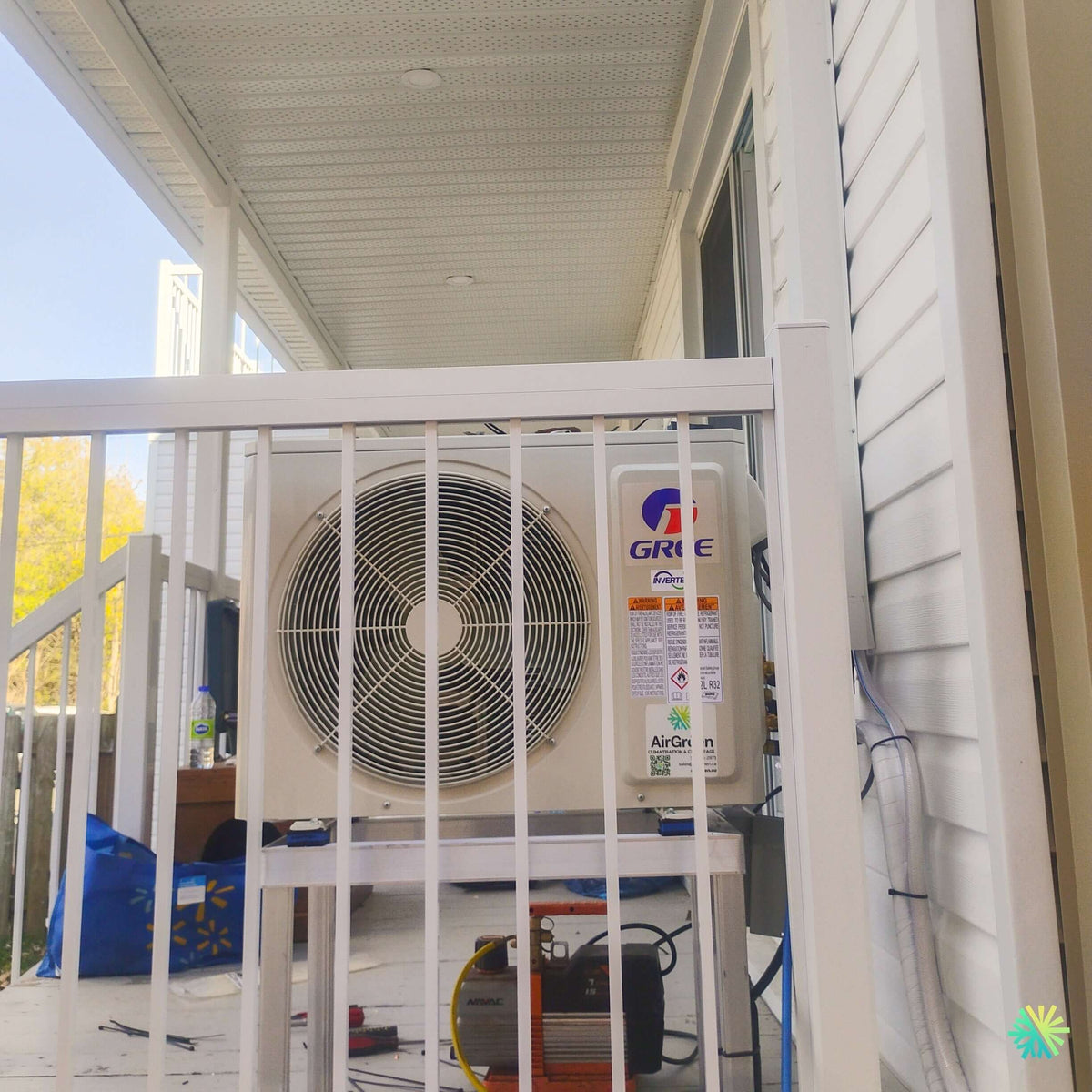Installation d’une thermopompe DoubleZone GREE FREE MATCH R32 2 zones à Vimont, Laval