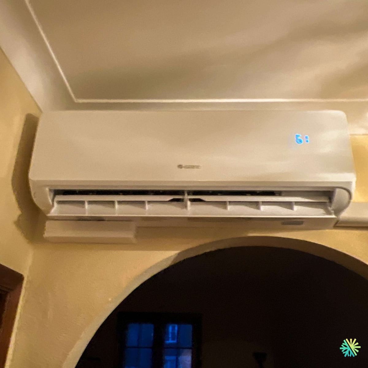 Installation of a GREE FREE MATCH R32 Thermopompe Quad-Zone - 4-Zones - 4-Têtes in Westmount