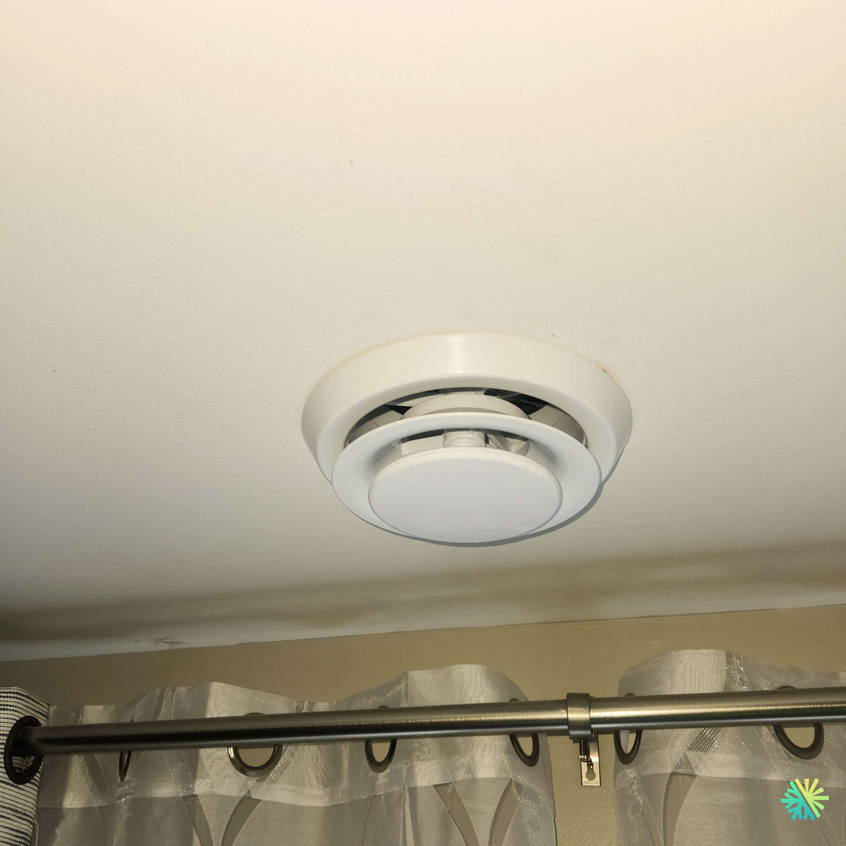 Installation d’une thermopompe gainable GREE All Match Slim Duct R32 à Saint-François, Laval : confort discret par conduits intégrés
