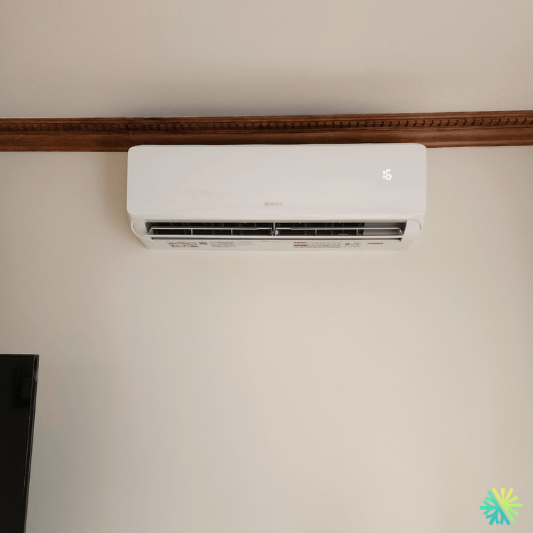 Installation d’une thermopompe murale Gree à Côte-des-Neiges–Notre-Dame-de-Grâce