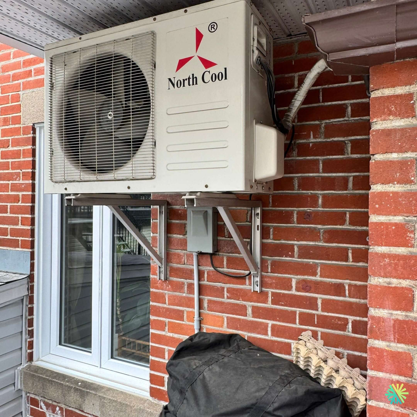 Réparation d’une thermopompe murale North Cool à Terrebonne