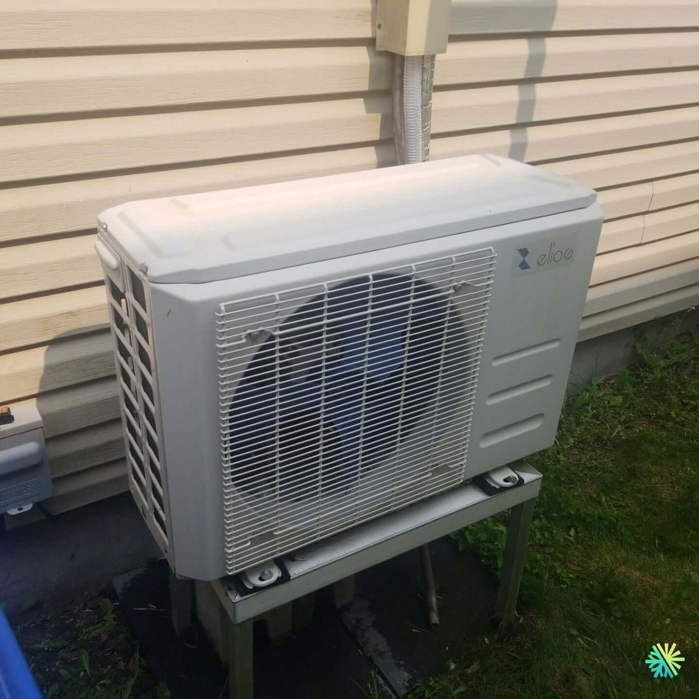 Installation d’une Elios modèle mural thermopompe murale à Sainte-Dorothée, Laval