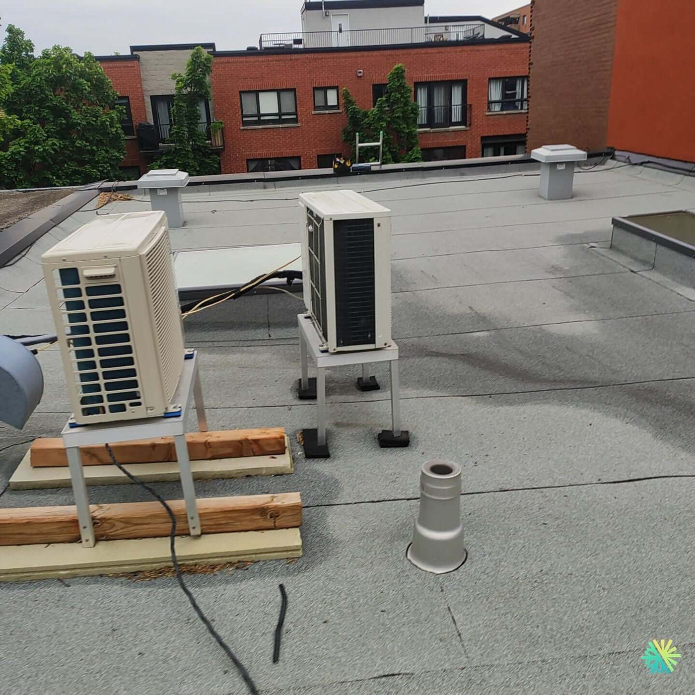 Installation d’une Gree (gamme R-32) thermopompe murale à Rosemont–La Petite-Patrie