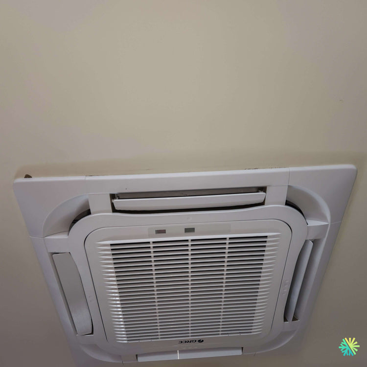 Installation d’une GREE Cassette de Plafond – Thermopompe à Laval
