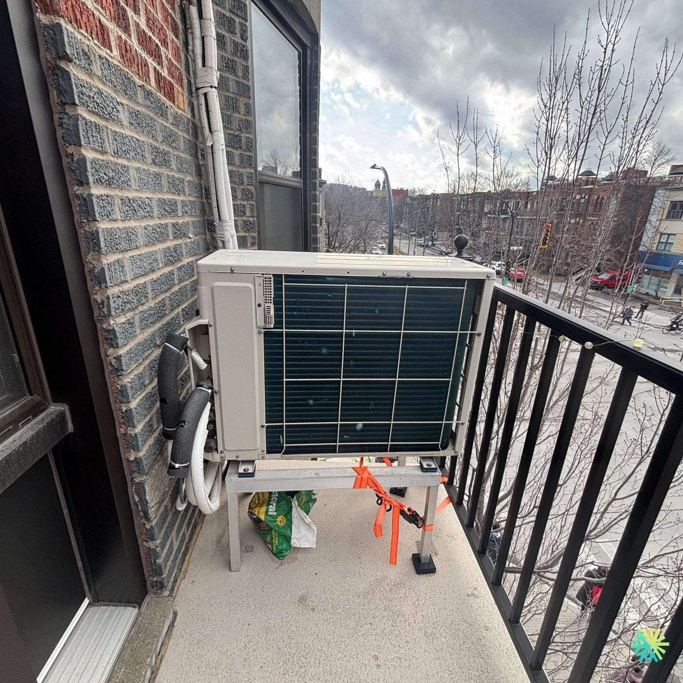 Réparation d’une thermopompe murale Fujitsu au Plateau-Mont-Royal