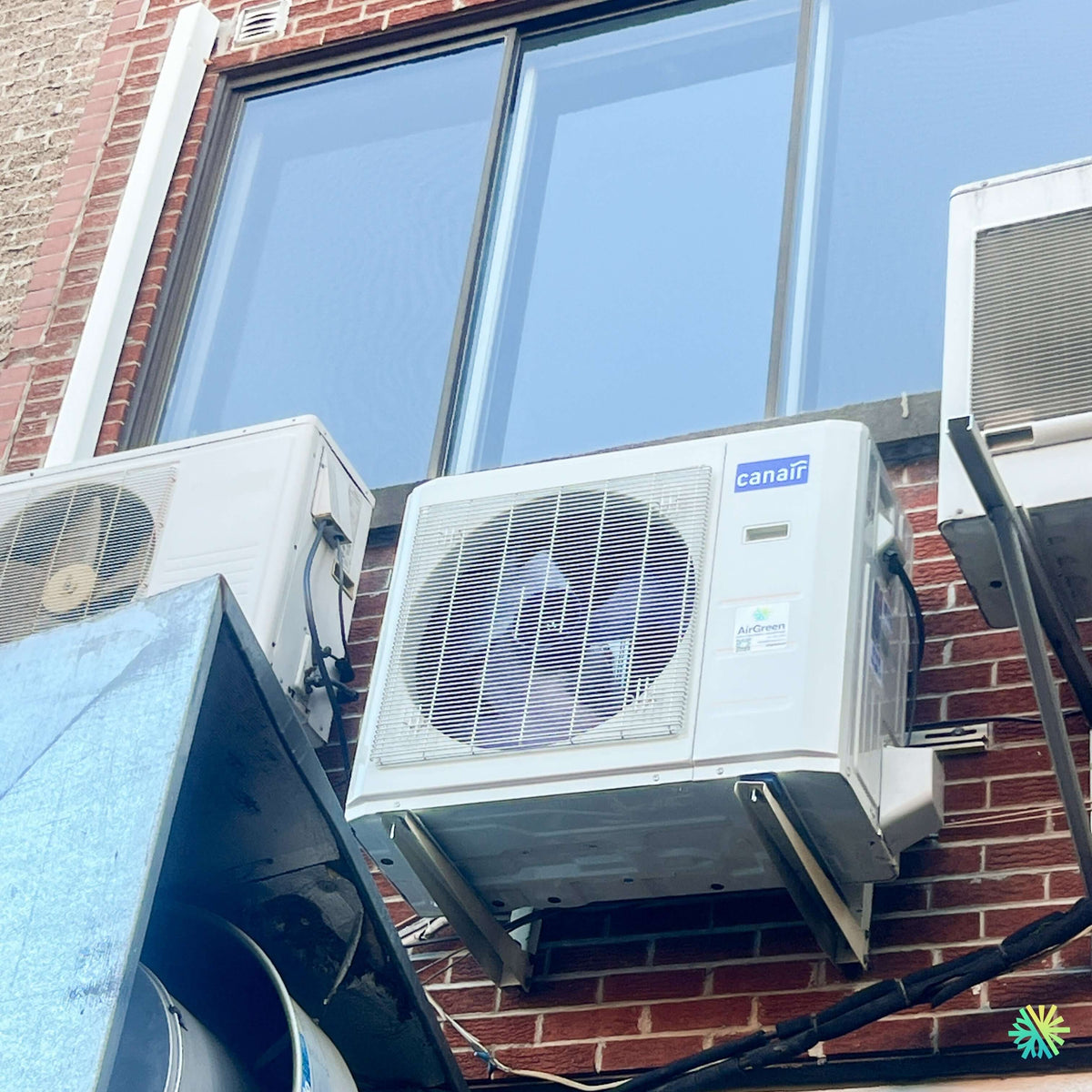 Installation d’une thermopompe murale CANAIR 4C28 à Saint-Paul-d’Abbotsford, en Montérégie