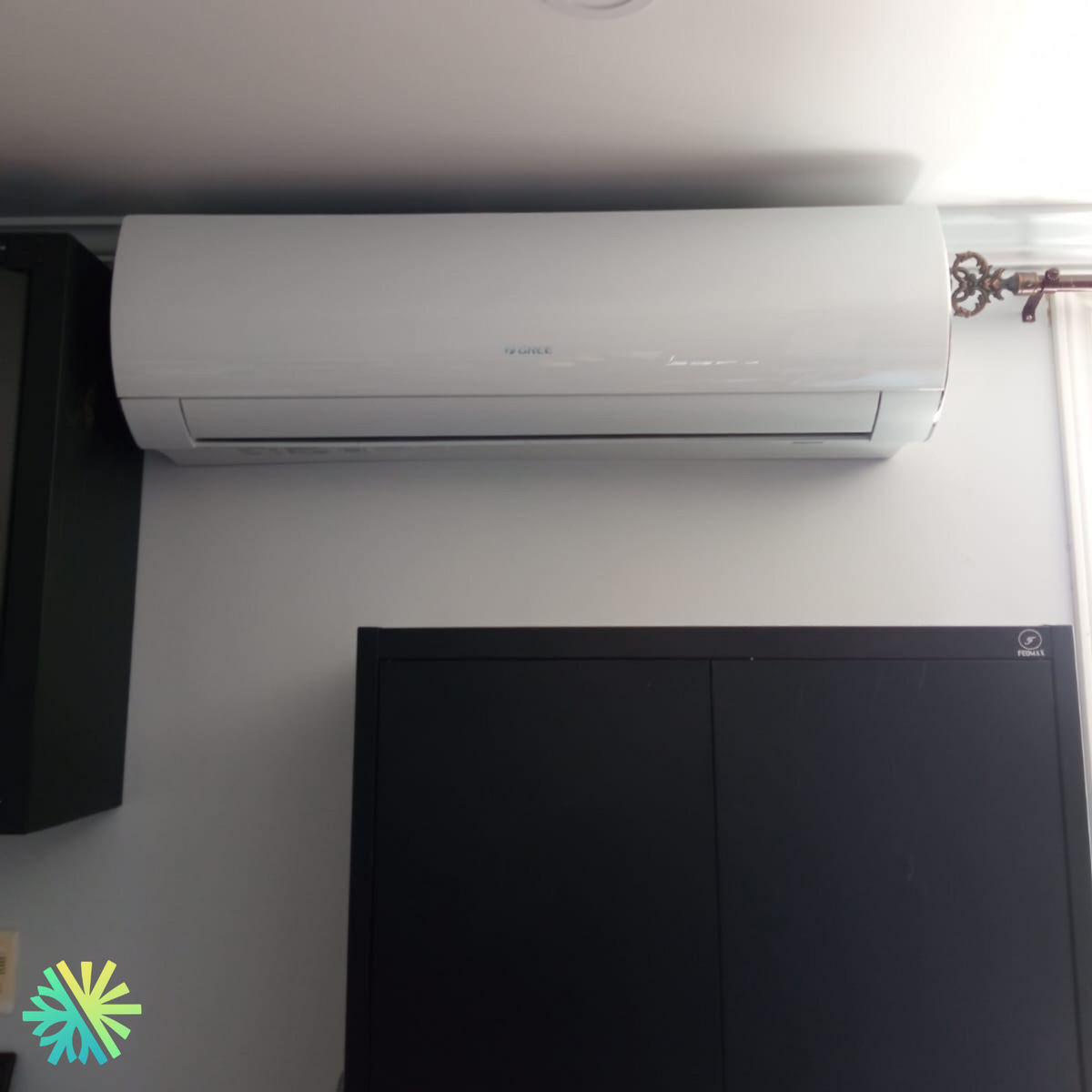 Installation of a Gree Sapphire Mini Split in Town of Mount Royal