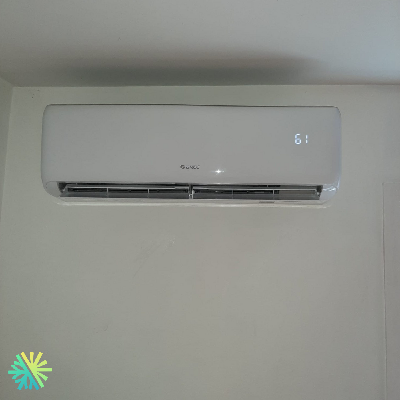 Installation d'une thermopompe murale Gree Livo Gen4 à Rosemère, Rive-Nord