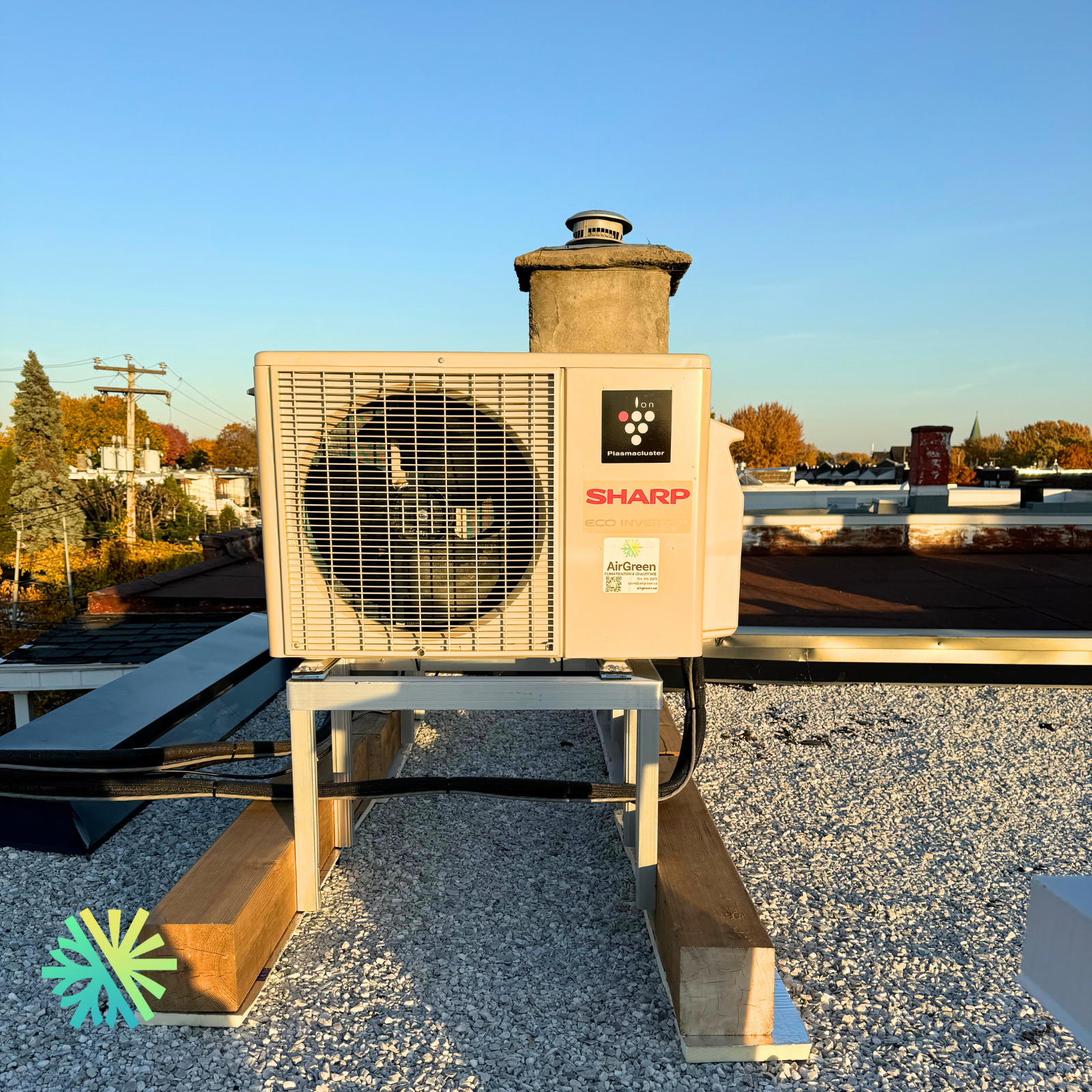 Installation d’une thermopompe murale SHARP ZU1 sur la Rive Nord