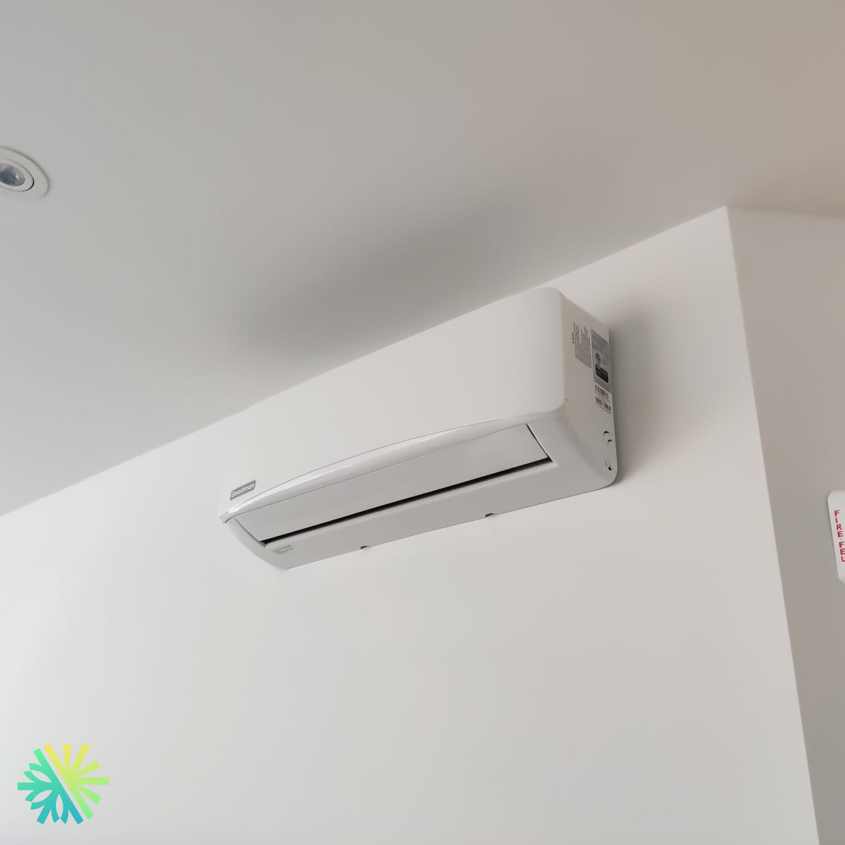 Repair of a Goodman Mini Split Heat Pump in Plateau-Mont-Royal